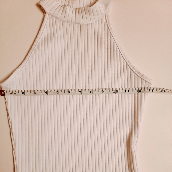 NWOT White sleeveless bodysuit - Picture 2 of 5